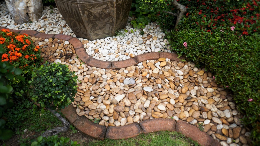 10 Ways to Decorate Your Landscape with Natural Pebble Stone