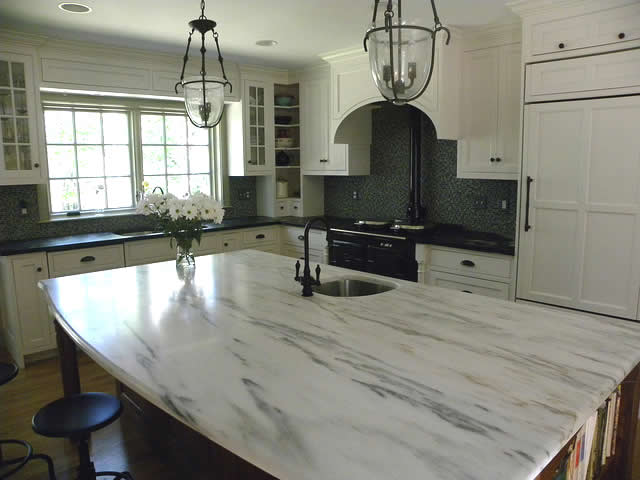 Porcelain Countertops – Pros & Cons (All You Need to Know)